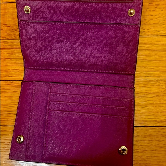 Micheal Kors - Picture 4 of 10